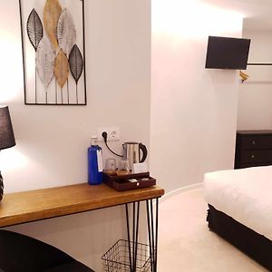 El silencio boutique room